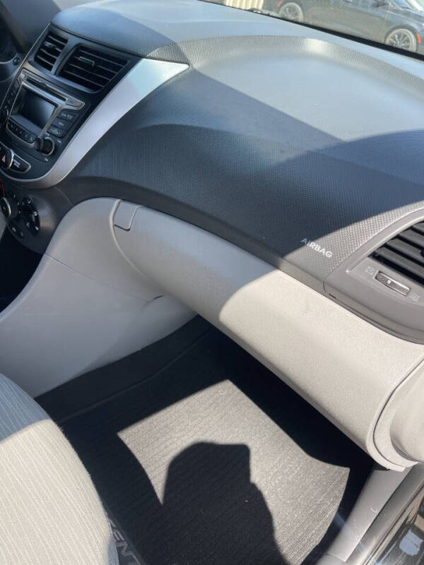 2015 Hyundai Accent GS