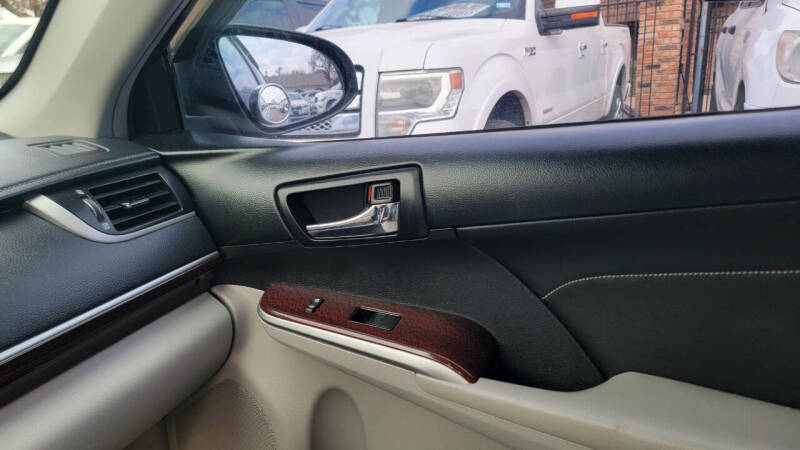 2014 Toyota Camry XLE