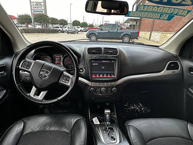 2019 Dodge Journey Crossroad