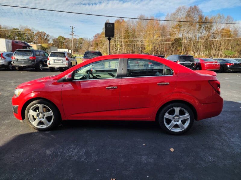 2016 Chevrolet Sonic LTZ photo 6