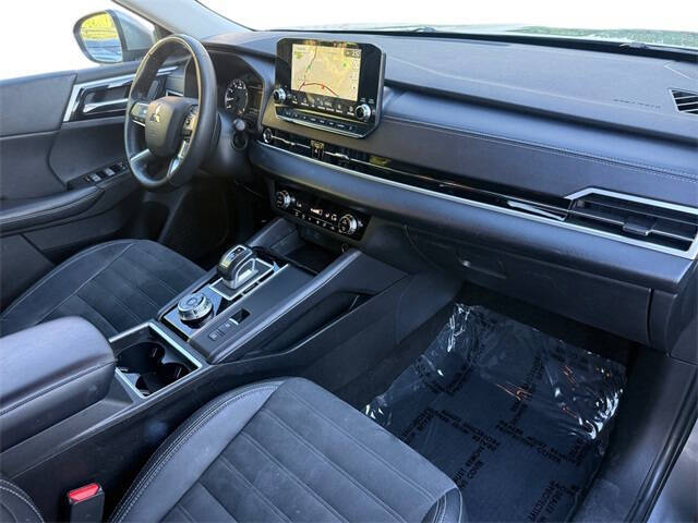 2023 Mitsubishi Outlander