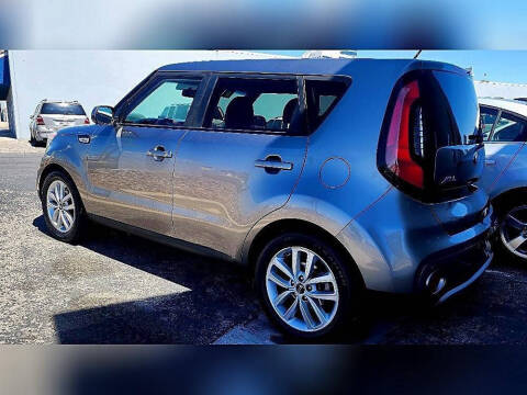 2019 Kia Soul +