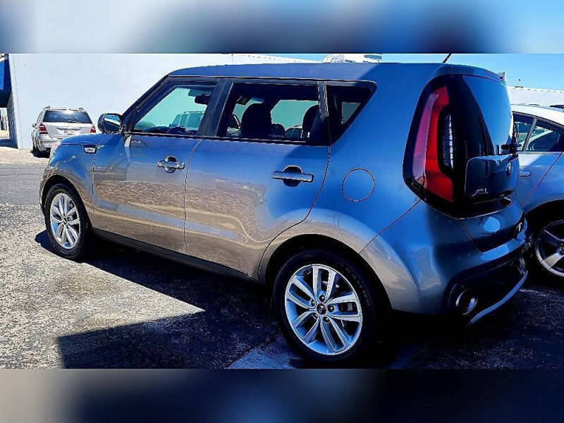 2019 Kia Soul +