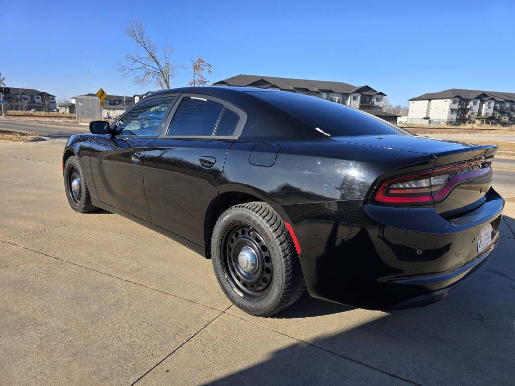 2017 Dodge Charger for sale at Bigfoot Auto in Hiawatha, IA