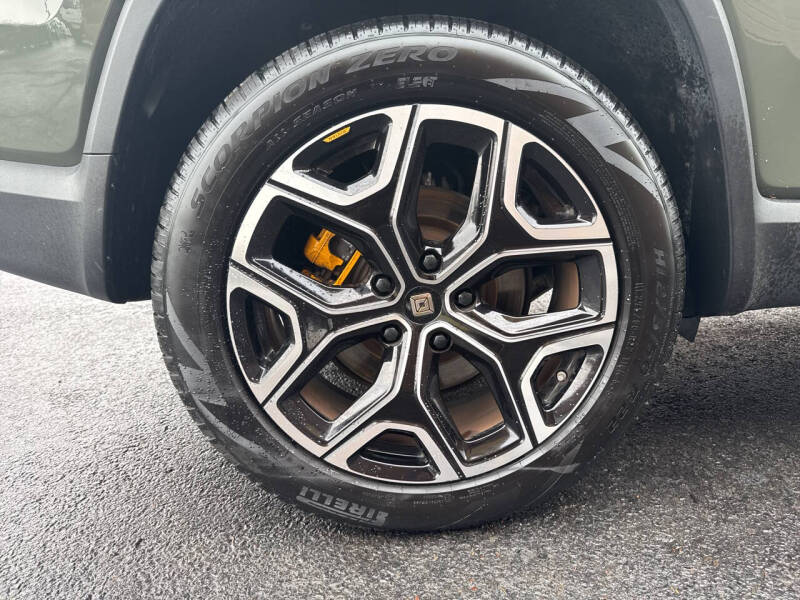 2023 Rivian R1S Launch Edition