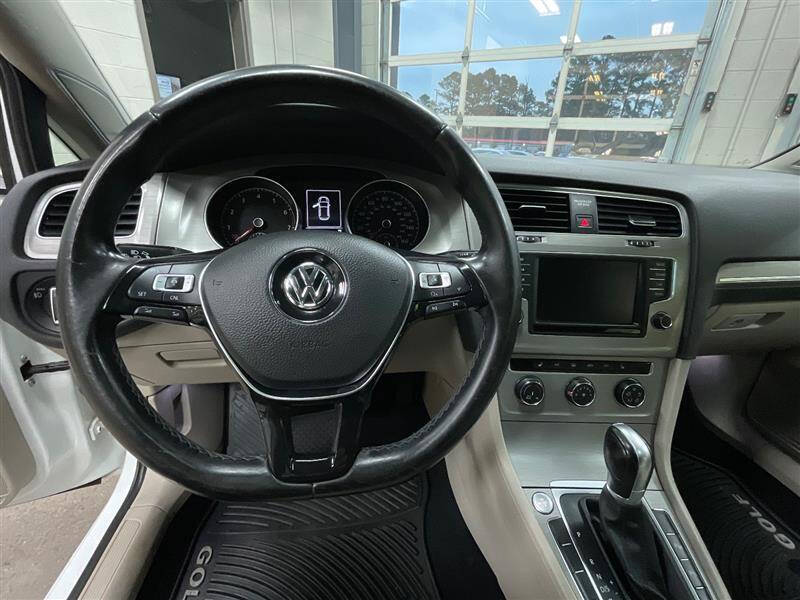 2016 Volkswagen Golf