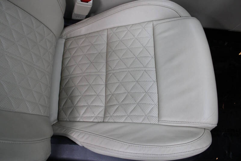 2020 Nissan Maxima Platinum