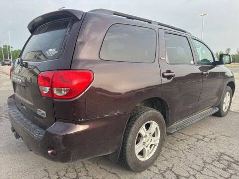 2015 Toyota Sequoia SR5