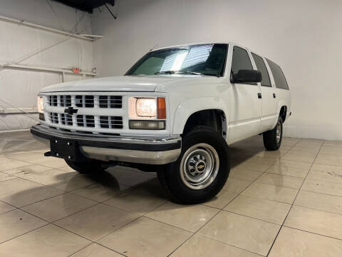 1994 Chevrolet Suburban for sale at ROADSTERS AUTO in Houston TX