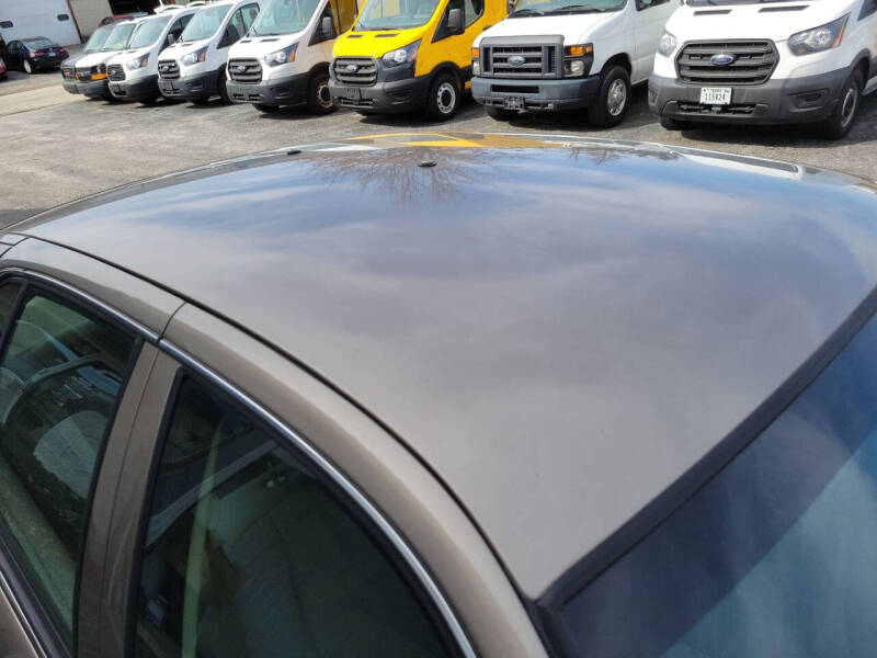 2004 Ford Crown Victoria