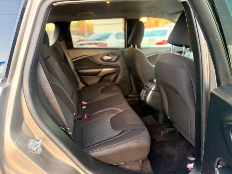 2019 Jeep Cherokee Latitude