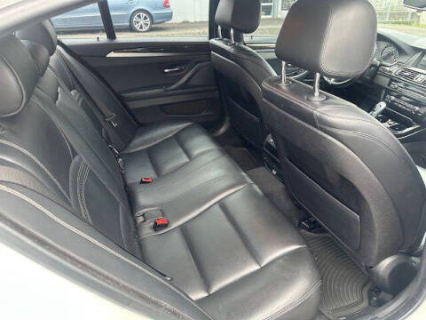 2015 BMW 5 Series 528i xDrive