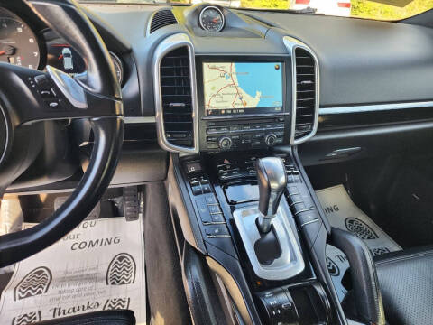 2014 Porsche Cayenne Platinum