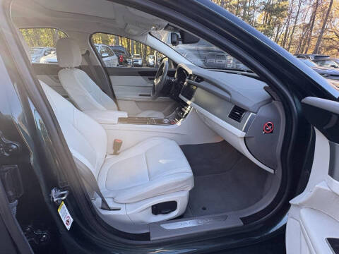 2016 Jaguar XF 35t Premium