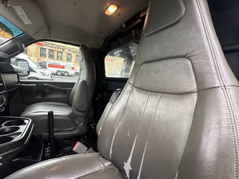 2017 Chevrolet Express 2500