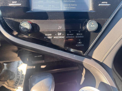 2019 Toyota Camry SE