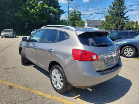 2012 Nissan Rogue SV w/SL Package