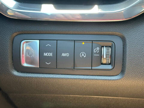 2024 GMC Acadia Denali