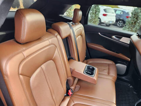 2021 Lincoln Nautilus Reserve