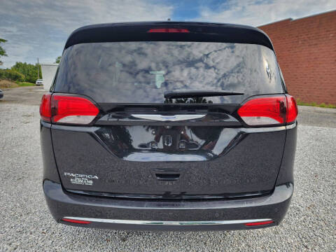 2017 Chrysler Pacifica Touring Plus