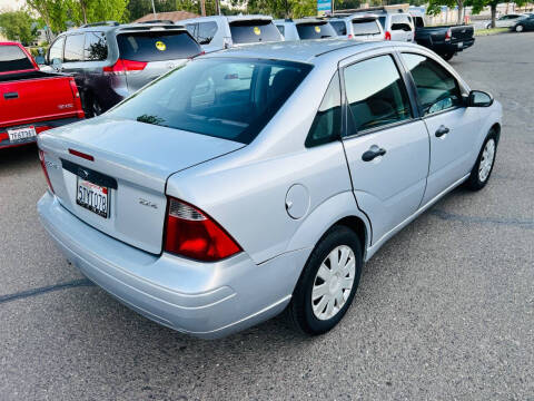 2006 Ford Focus ZX4 S