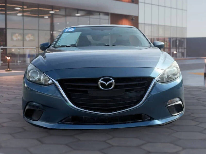 2016 Mazda MAZDA3 i Sport