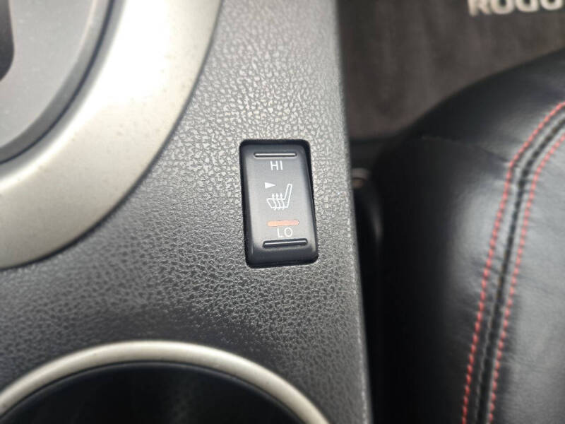 2013 Nissan Rogue SV w/SL Package