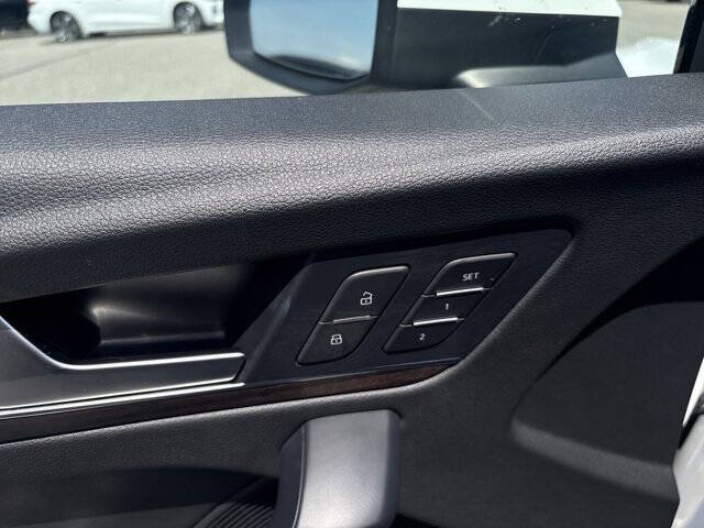 2023 Audi Q5 quattro Premium Plus 40 TFSI