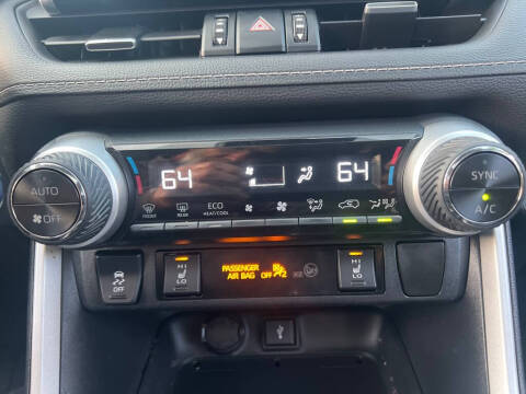 2021 Toyota RAV4 Hybrid XLE Premium