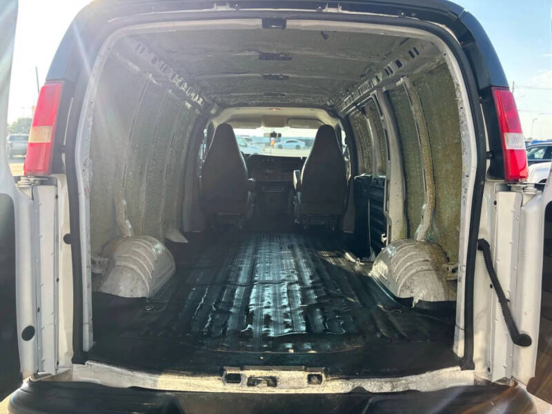 2017 Chevrolet Express 2500