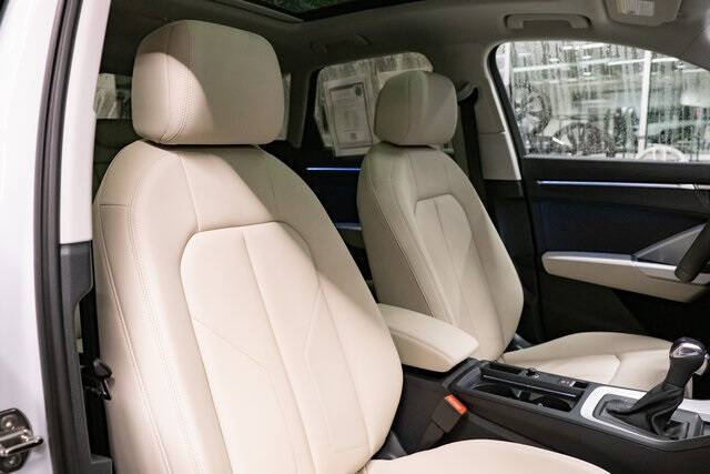 2024 Audi Q3 quattro S line Prem Plus 45 TFSI