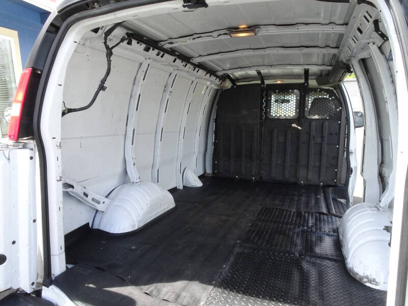 2006 GMC Savana 2500