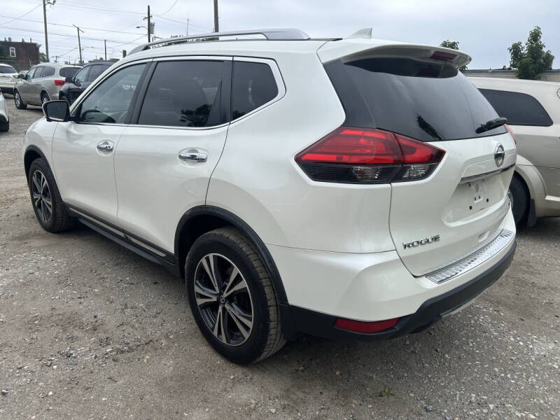 2017 Nissan Rogue SL