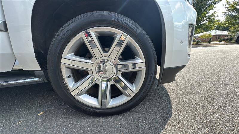 2017 Cadillac Escalade Luxury