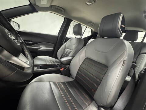 2022 Nissan Kicks SR