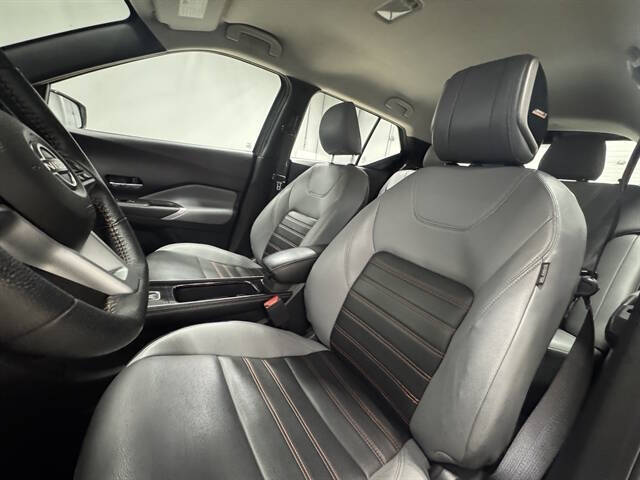 2022 Nissan Kicks SR