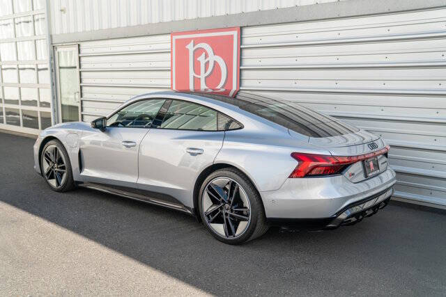 2023 Audi RS e-tron GT 43