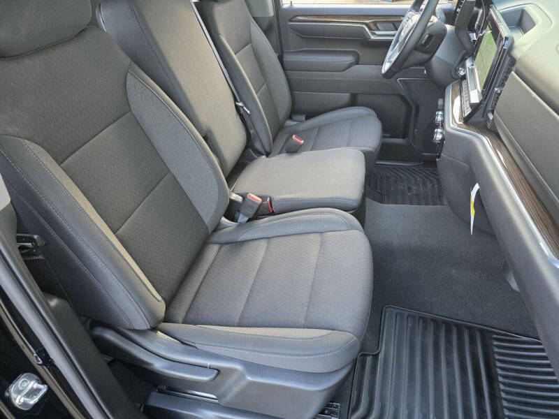 2026 GMC Sierra 1500 Elevation Standard