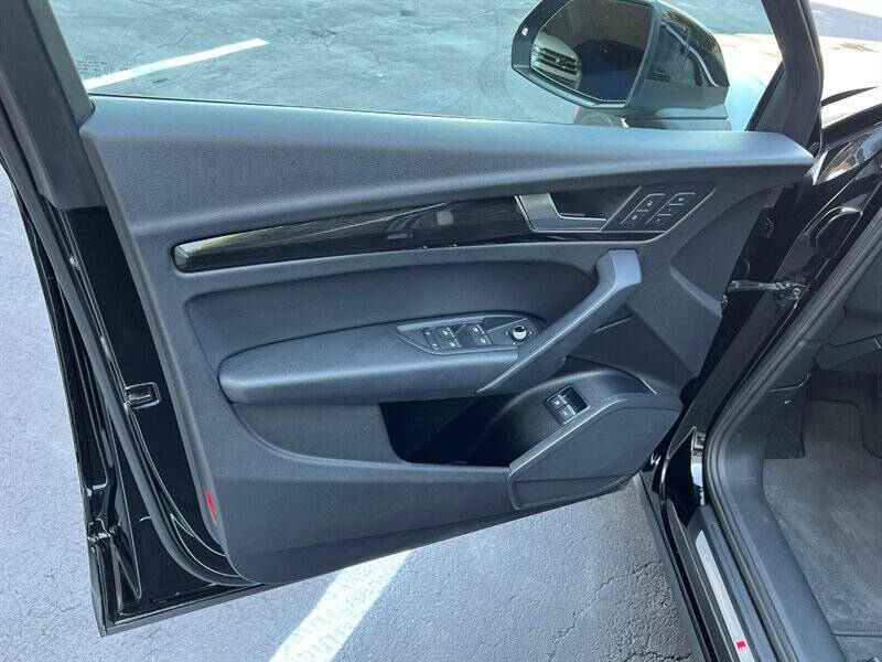 2020 Audi Q5 e quattro Premium 55 TFSI