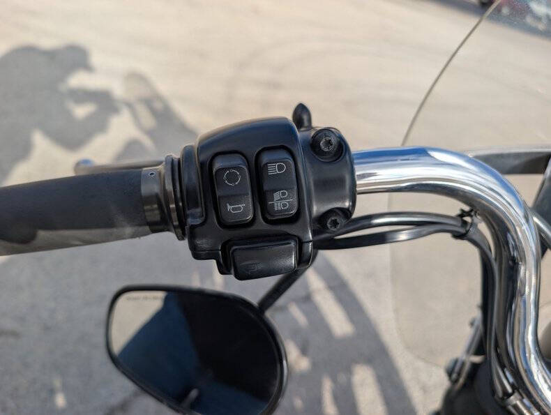 2016 Harley-Davidson FLD Switchback