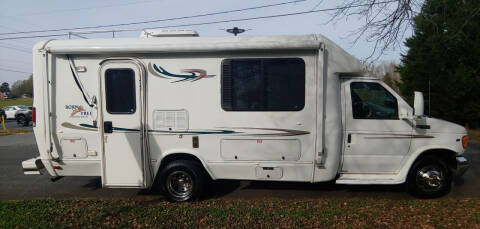 2002 Ford E-450 Econoline Super Duty for sale at R & D Auto Sales Inc. in Lexington NC