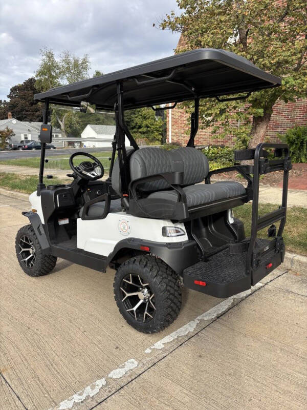 2025 Denago EV Nomad XL