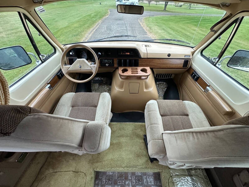 1987 Dodge Ram Van