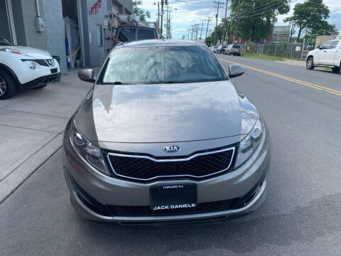 2013 Kia Optima for sale at SUNSHINE AUTO SALES LLC in Paterson NJ