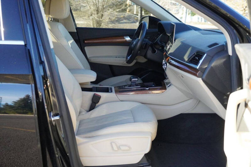 2022 Audi Q5 quattro S line Prem Plus 45 TFSI