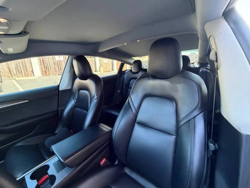 2021 Tesla Model 3 Standard Range Plus