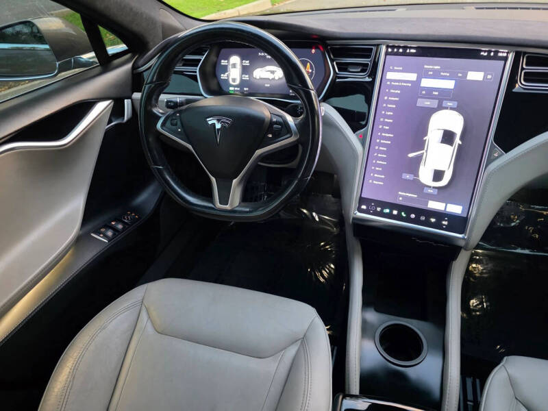 2016 Tesla Model S