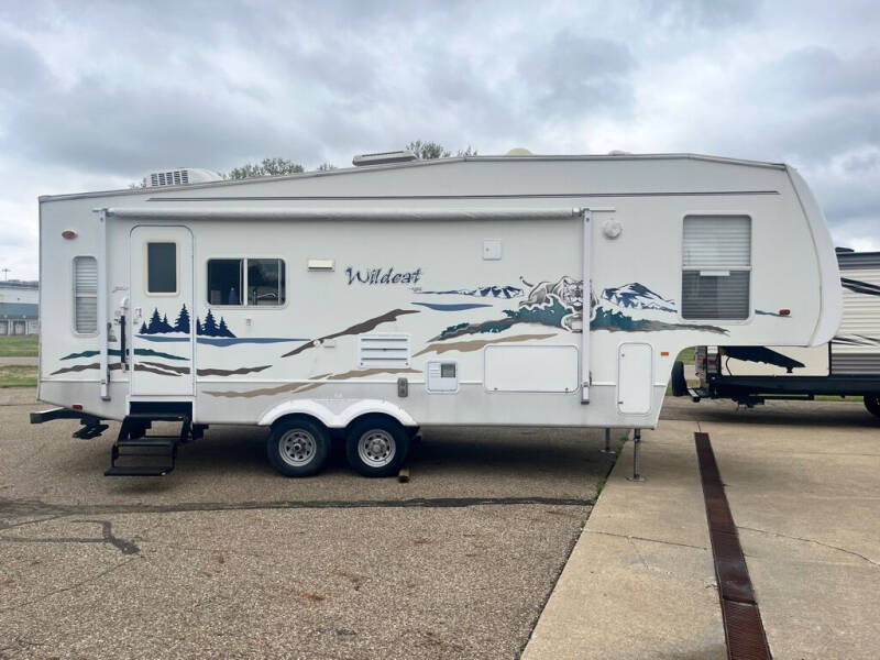 2005 Forest River WILDCAT CAMPER