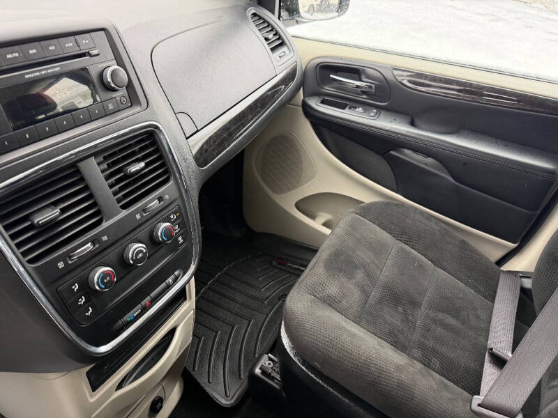 2015 Dodge Grand Caravan American Value Package