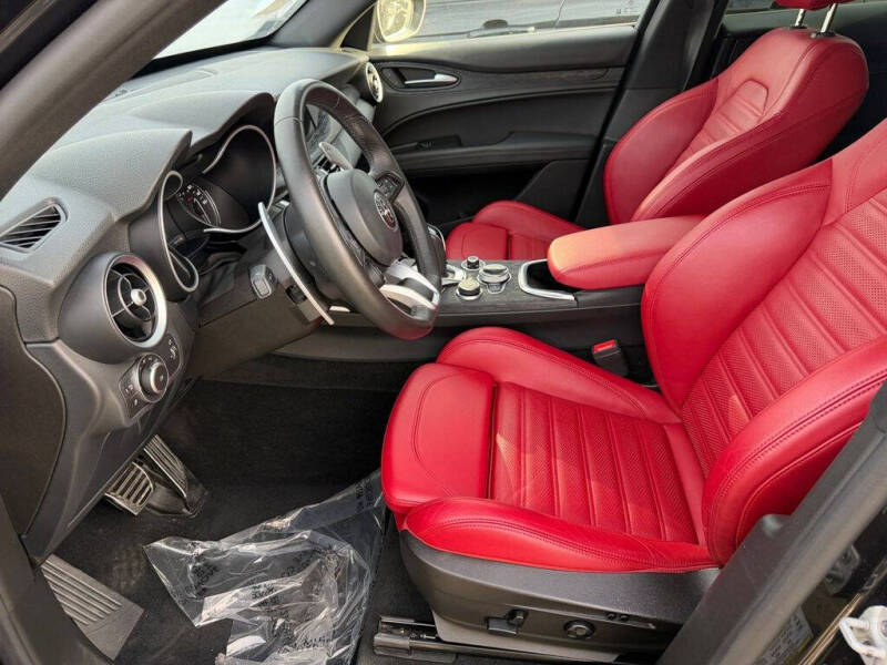 2022 Alfa Romeo Stelvio Sprint